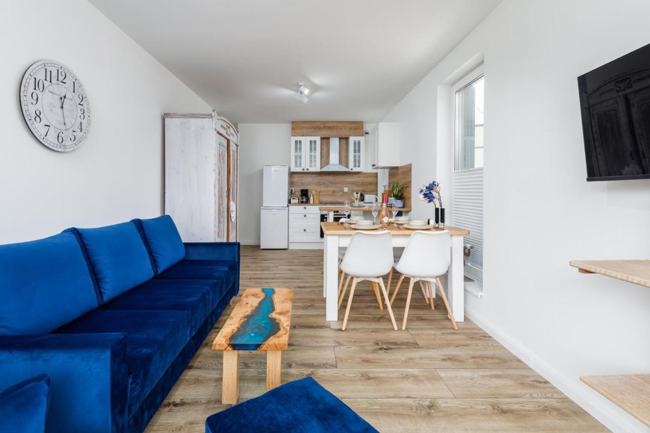 Green Square Apartment With Balcony Swinoujscie By Noclegi Renters 외부 사진