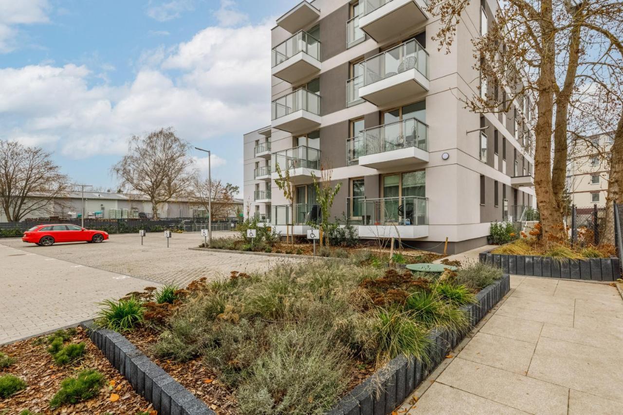 Green Square Apartment With Balcony Swinoujscie By Noclegi Renters 외부 사진