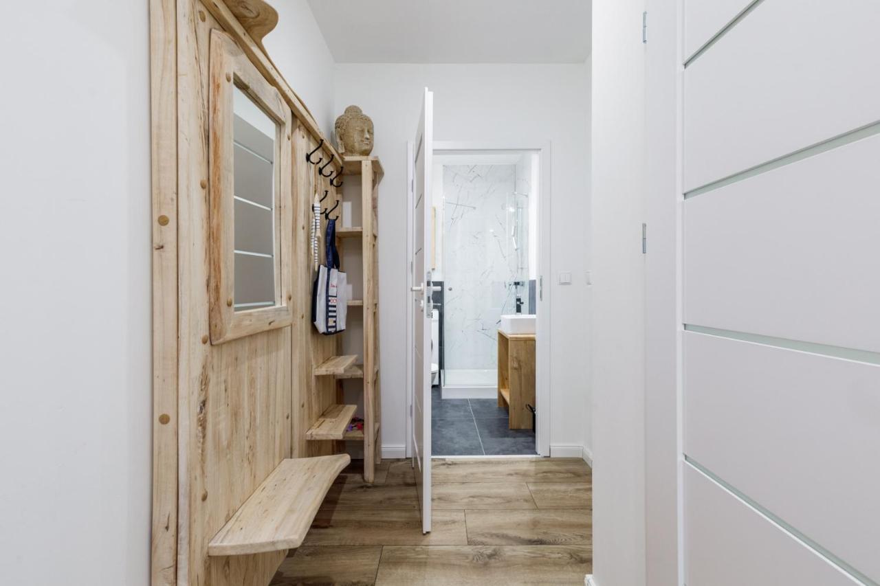 Green Square Apartment With Balcony Swinoujscie By Noclegi Renters 외부 사진