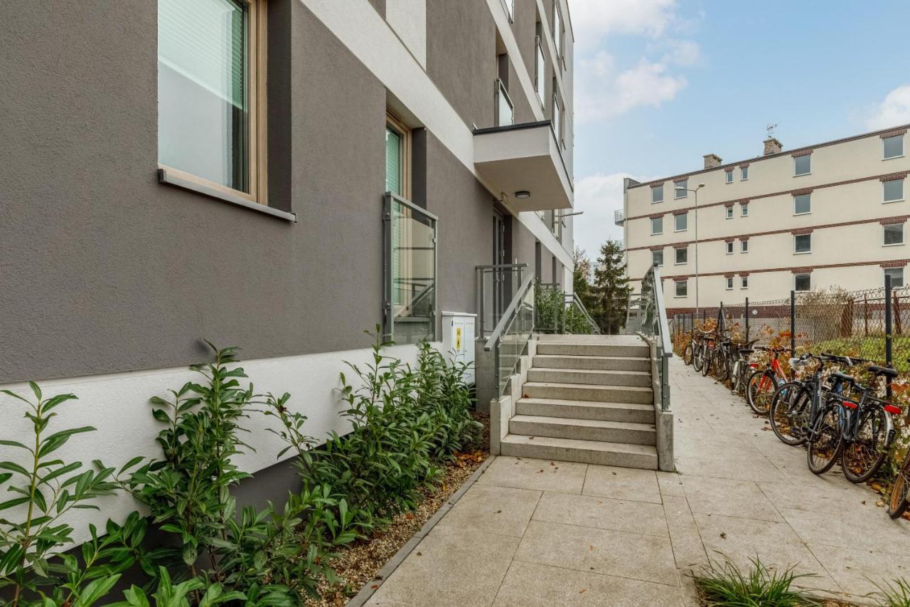 Green Square Apartment With Balcony Swinoujscie By Noclegi Renters 외부 사진