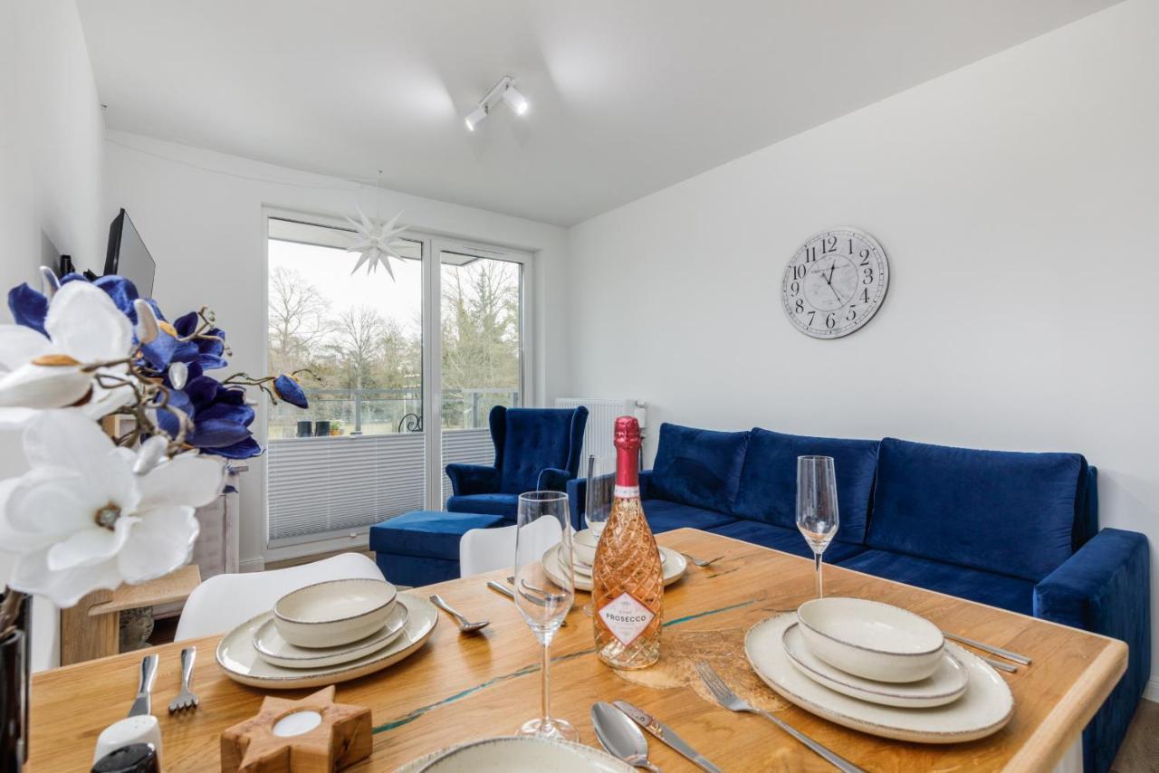Green Square Apartment With Balcony Swinoujscie By Noclegi Renters 외부 사진